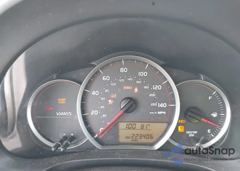 2013 Toyota Yaris Le z USA, uszkodzony, nr VIN JTDKTUD34DD545466